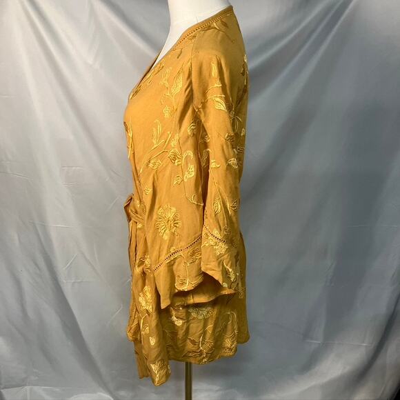 Amuse Society Poolside Dreams Golden Yellow Embroidered Kimono Top Womens M/L - Picture 9 of 16